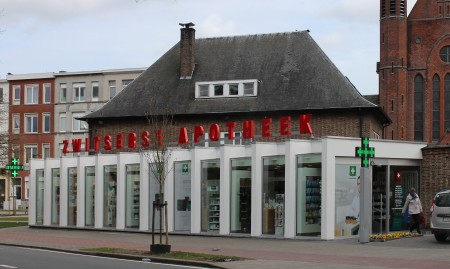 Zwitserse Apotheek met unieke ligging te koop - 2 locaties - Antwerpen