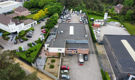 Carrosserie - takeldienst - bedrijfsgebouw (incl. conciërgewoning met wellness) LIMBURG image