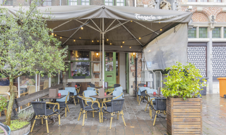 Gekend café op schitterende locatie nabij Gravensteen over te nemen in Gent image