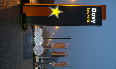 Overname bloeiend handelsfonds - Verkoop en Verhuur inclusief plaatsing van Kerstverlichting voor Industrie en Horeca - Waregem image