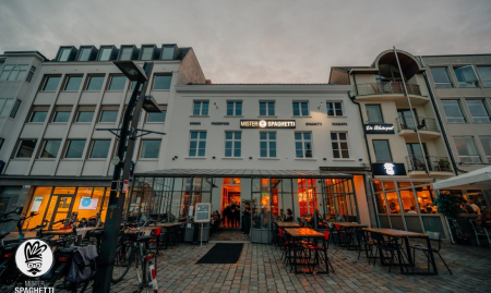 Te koop: kant-en-klaar restaurant op toplocatie! Turnhout image