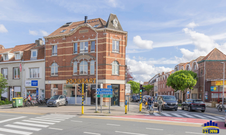 Prachtig ingerichte horecazaak langs drukke baan richting Kortrijk over te nemen image