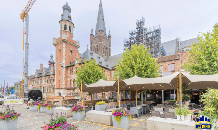 Restaurant op de markt van Eeklo over te nemen image