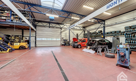 Carrosserie - takeldienst - bedrijfsgebouw (incl. conciërgewoning met wellness) LIMBURG image