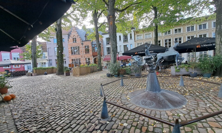 Brugge Gouden Driehoek - Overname instap klaar Restaurant met ruim TERRAS - Ref. 06/10811 image