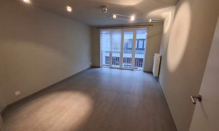 Blankenberge - TE KOOP - Handelspand met Duplex-appartement image